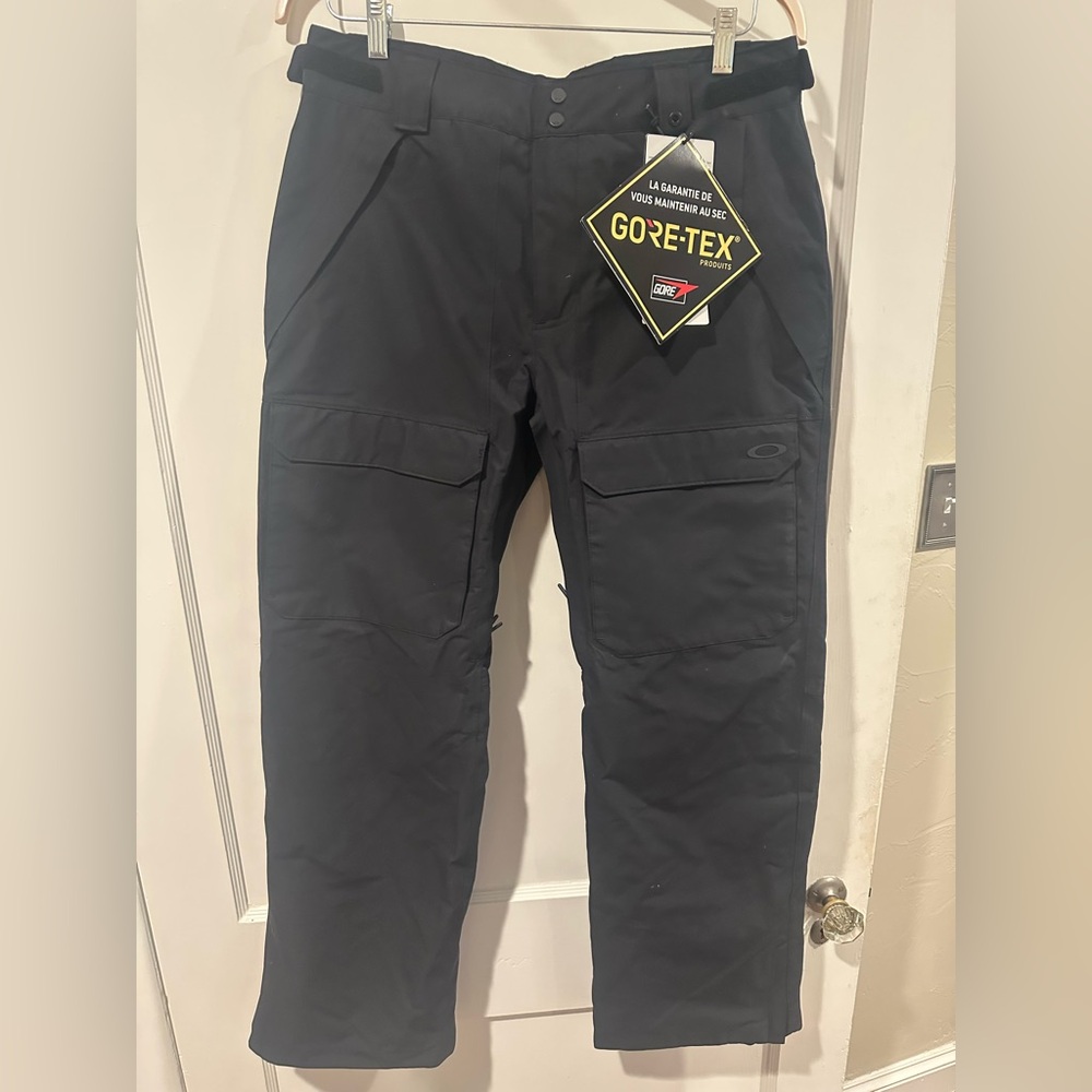 NWT Oakley Gore-Tex Men’s Snow Pant